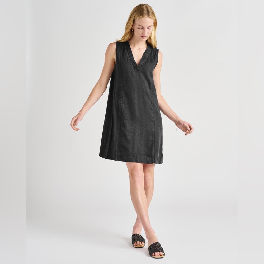 Splendid black shift dress